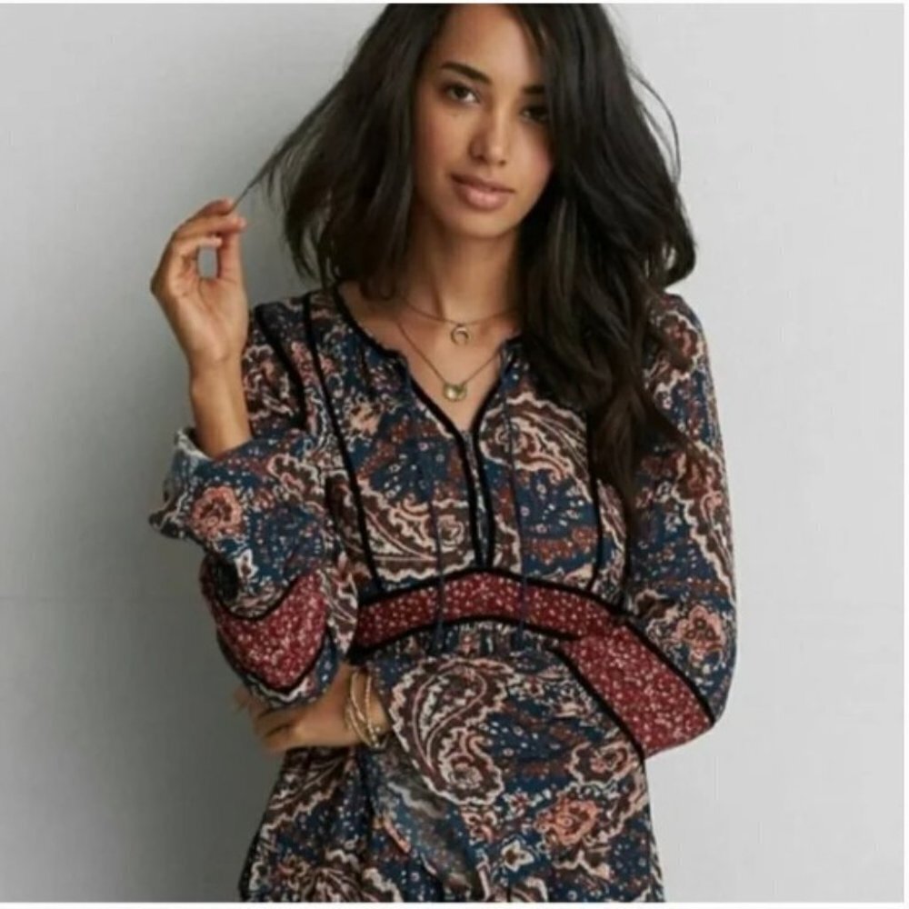 American Eagle Rustic colored Boho Retro Paisley Print Long Bell Sleeve Blouse M
